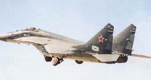 2а.МиГ-29К на взлете.