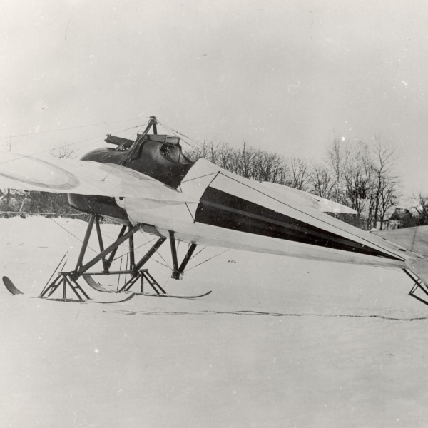 2а.Morane-Saulnier N на лыжном шасси. Московская авиашкола. Зима 1917 г.