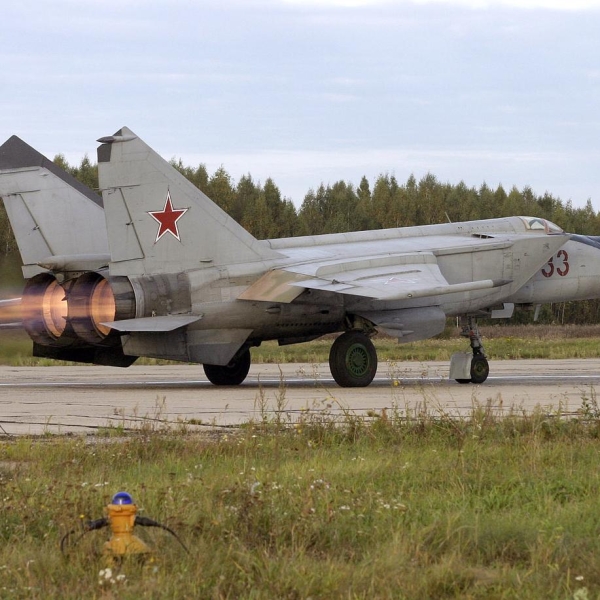 3.МиГ-25РУ на аэродроме Шаталово. Июнь 2009 г. 2