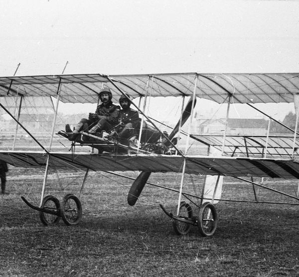 3б.Farman F.VII № 12 из 2-го отряда ОВШ. Гатчина 1912-1913 гг.