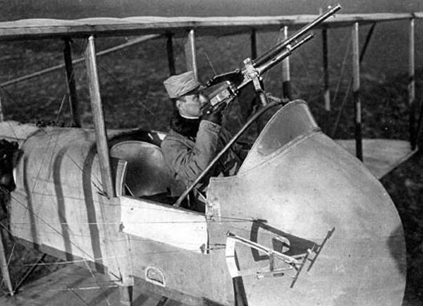 4.Пулеметы Hotchkiss Mle.1909 на Фарман MF.11