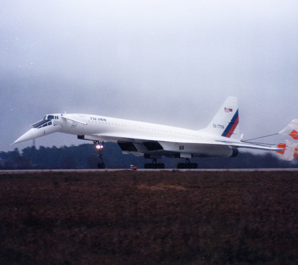 4.Ту-144ЛЛ после посадки.