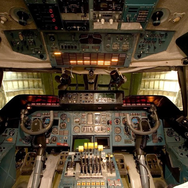 7.Кабина Ан-225.