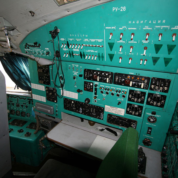 8.Кабина Ил-76М. 6