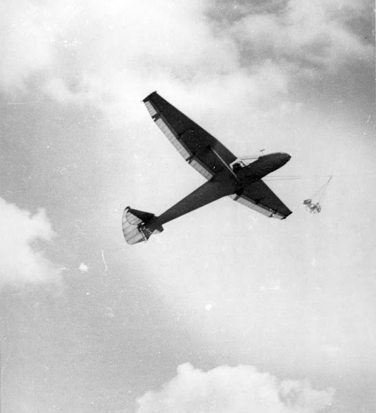 9.Взлет БРО-12 на лебедке.