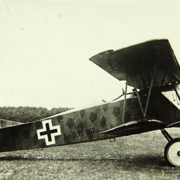1.Истребитель Fokker D.VII