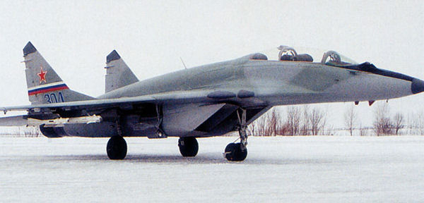 1.Опытный МиГ-29УБТ.