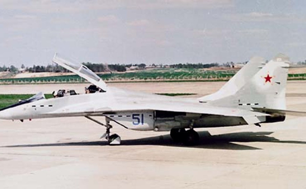 1.Первый опытный МиГ-29УБ.