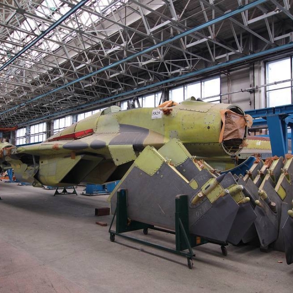 10.Сборочная линия МиГ-29КУБ.