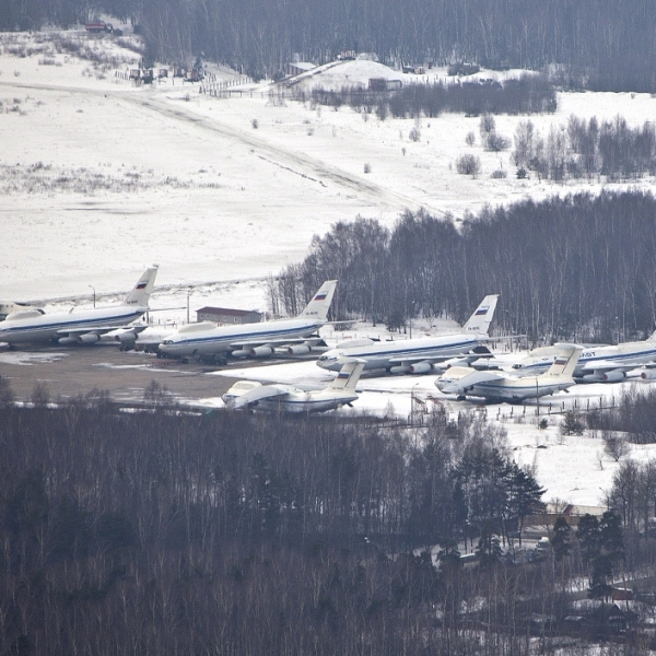 10.Стоянка Ил-80 на авиабазе Чкаловский, зима 2011 г.