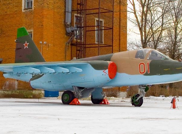 2.Су-25СМ из первой партии во дворе 121-го АРЗ.
