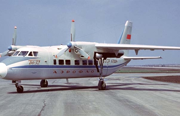 3.Многоцелевой транспортный самолет Бе-32.