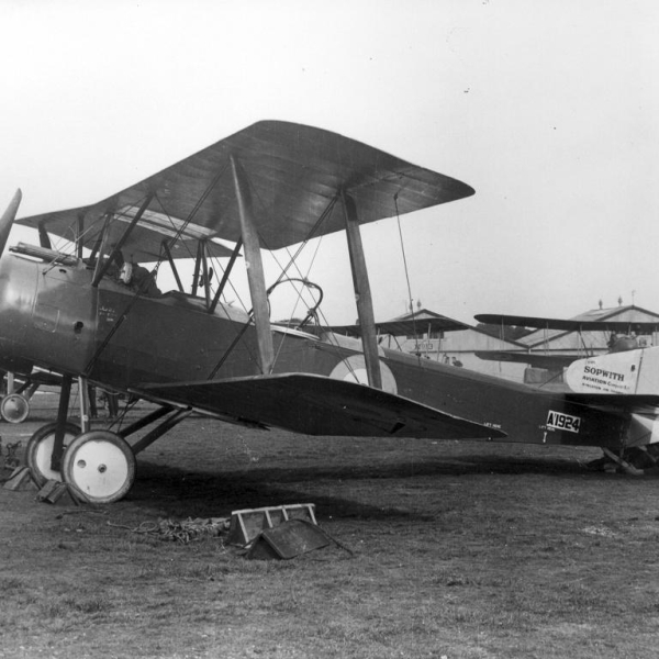 3.Sopwith 1 1-2 Strutter английских ВВС. 2