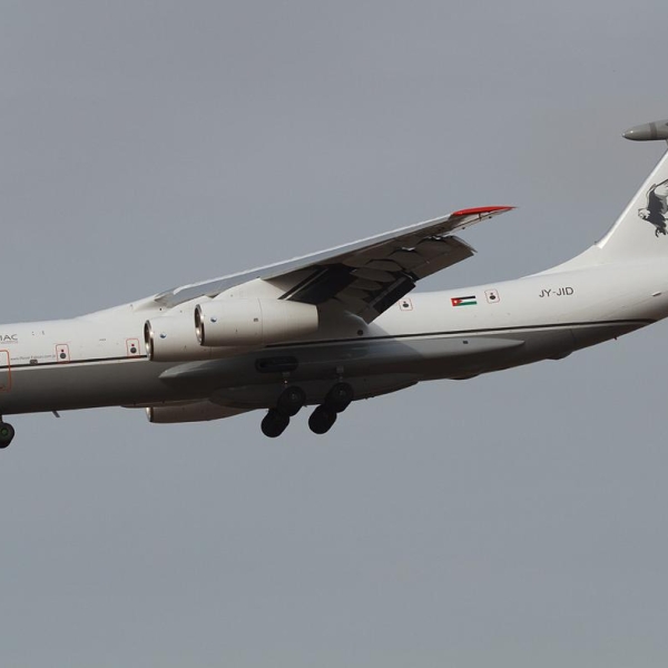 4.Ил-76МФ ВВС Иордании заходит на посадку.