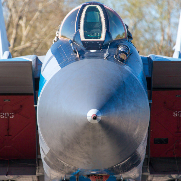 4.Носовая часть МиГ-31Э.