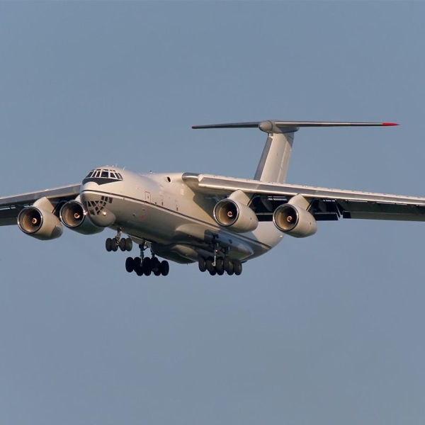 5.Ил-76МФ заходит на посадку.