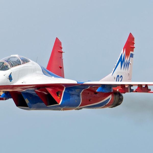 6а.МиГ-29УБ пилотажной группы Стрижи.