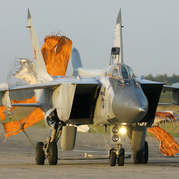 7.МиГ-31БМ после посадки.