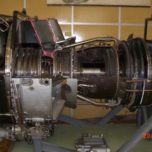 6.Двигатель Д-36 в качестве учебного пособия в МГТУ ГА.