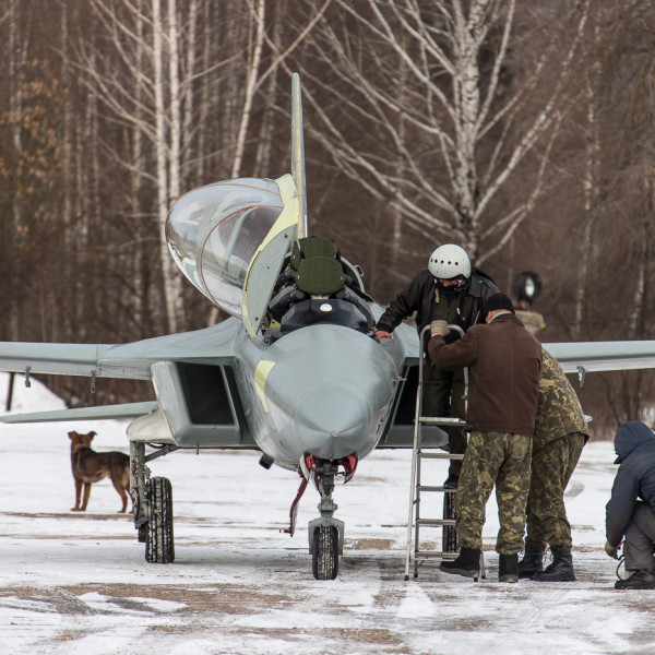 Подготовка СР-10 к полету. 2