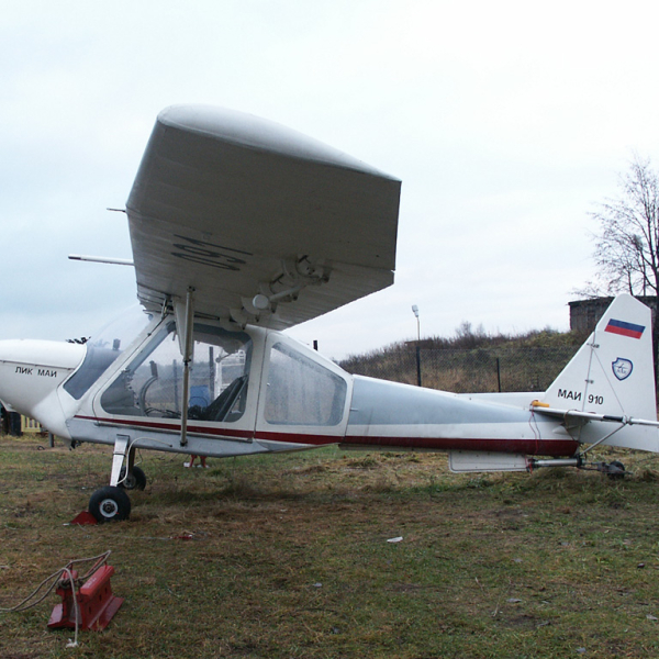 2.Легкий самолет МАИ-910.
