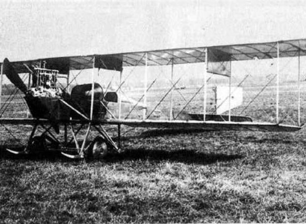 2.Самолет С-6Б с раскапотированным двигателем. Конкурс военных аэропланов 1912 г. в Санкт-Петербурге.