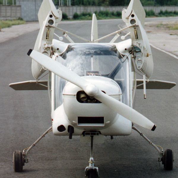 6.Авиатика-МАИ-910 со сложенными консолями.