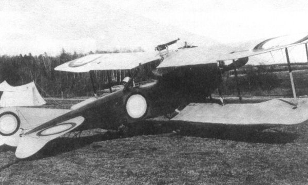 9.Трофейный Альбатрос C.III, отремонтированный на заводе Лебедева.
