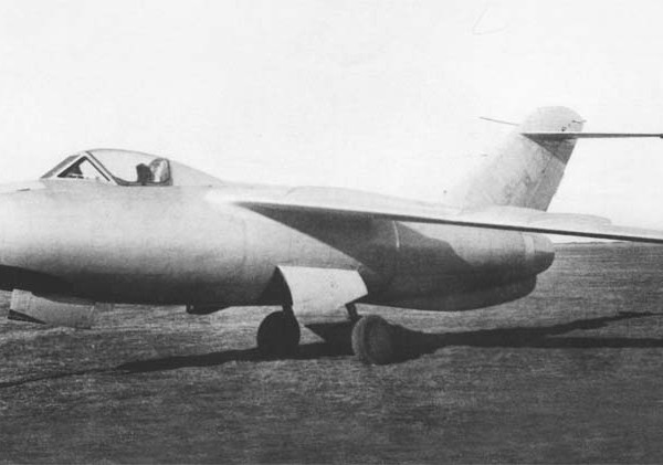 2.Истребитель Ла-176.