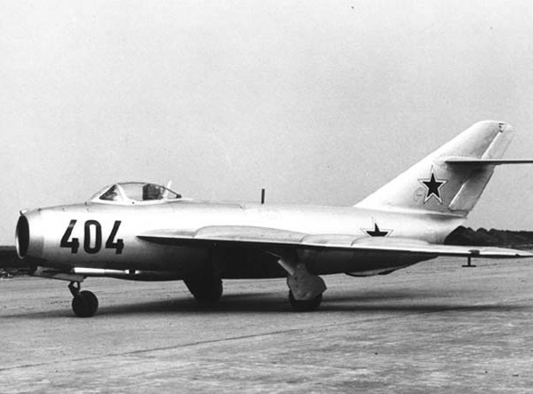 1.МиГ-17Р (СР-2).