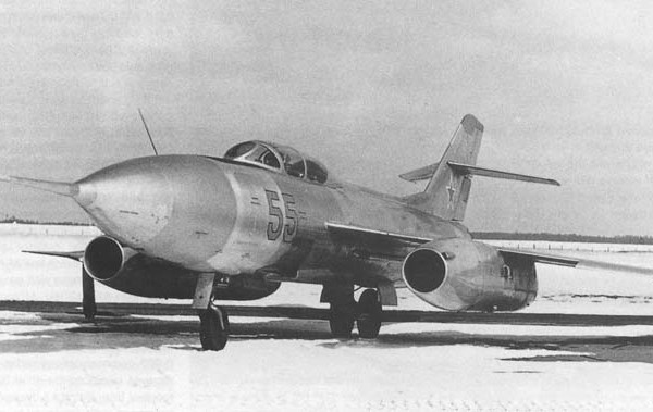 1.Як-121 переделанный в Як-27В.
