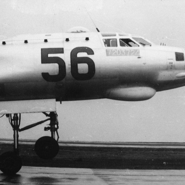 5.Ту-16ЛЛ борт № 56. ЛЛ для испытания вздыбливающегося шасси.