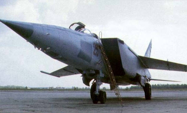 МиГ-25РБШ