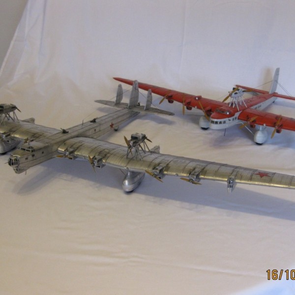 modeli-samoletov-ant-26-i-ant-20-maksim-gorkij