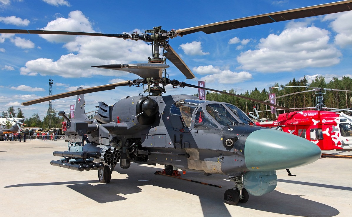 Летающая «акула»: чем китайские СМИ впечатлил российский ударный вертолет Ка-52К «Катран»